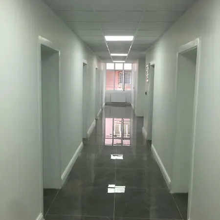 Kayhan Hotel